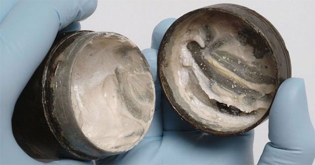 A 2,000 year old lotion bottle found in England