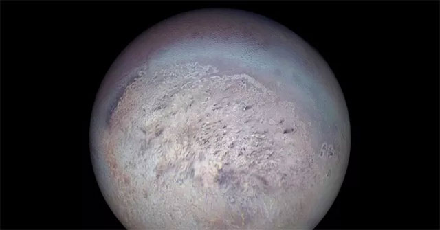 Discovered a purple moon may be full of extraterrestrial beings
