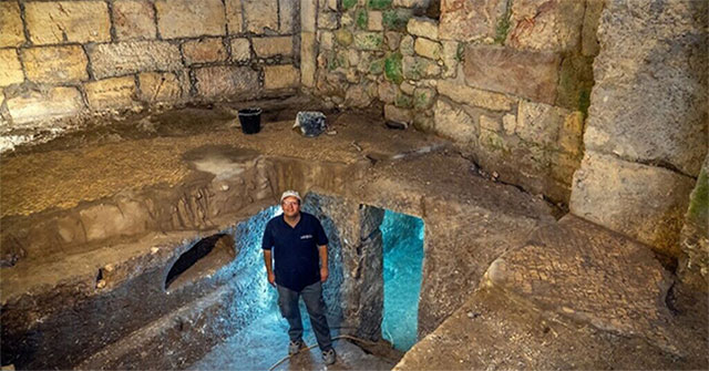 Discovering a 2,000 year old stone building underground