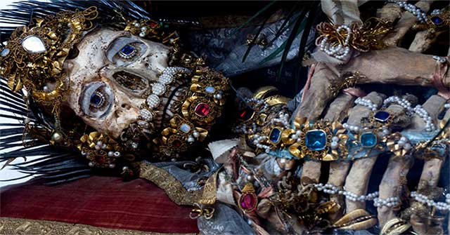 Mysterious about the jewel encrusted skeleton
