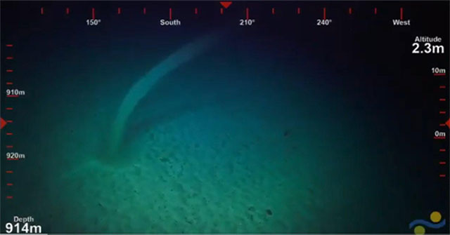 Mysterious 'underwater tornado' phenomenon off the coast of Australia