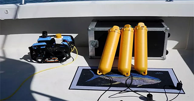 Russian navigation system: 'iPhone' underwater