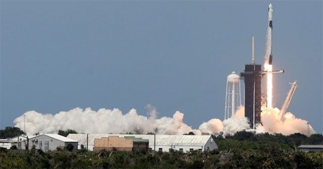 SpaceX usher in the era of commercial space travel