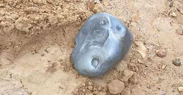 The metal '2.8 meteorite' struck the ground
