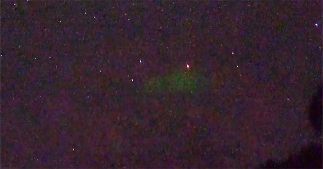 The mysterious 'green ghost' appeared after the light of the malformed lightning
