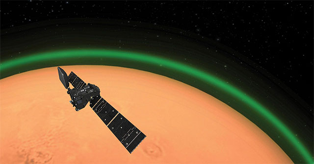 The mystery of the blue light strip on Mars