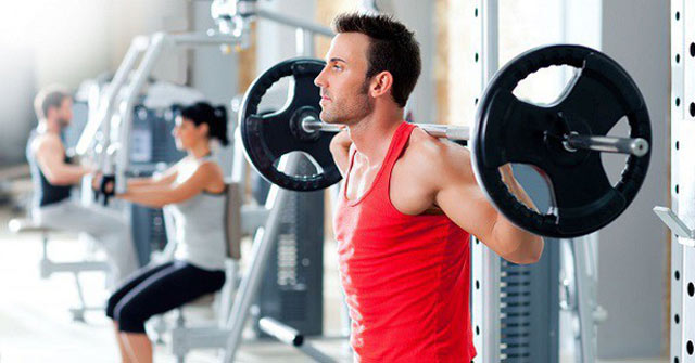 This is the coach's answer to those who wonder: 'Does weightlifting make you short?'
