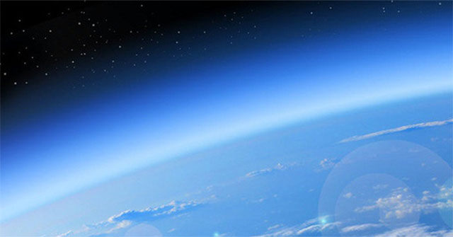 Why did the Arctic ozone hole just suddenly close?