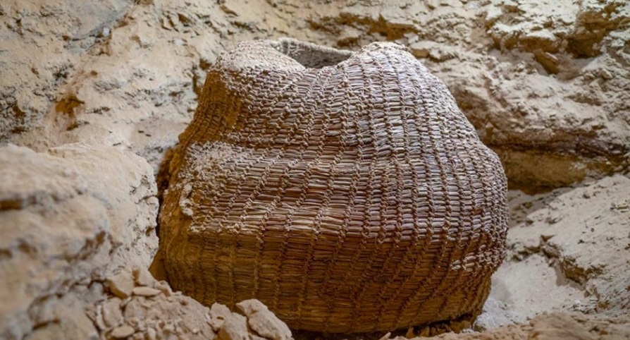 Picture 1 of Are Archaeological Digs Still Going in in Qumran?