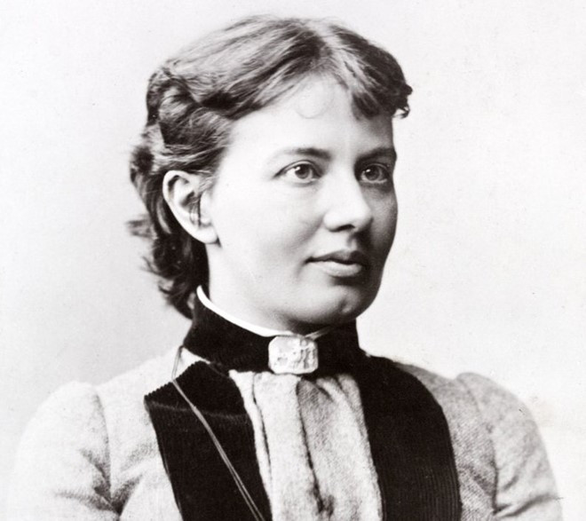 Picture 4 of 10 famous female mathematicians in world history.