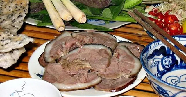 Picture 1 of 10 harmful effects of eating dog meat that not everyone knows about.