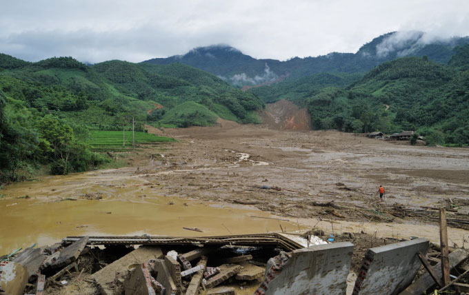 Picture 3 of 5 reasons why flash floods and landslides devastated the northern mountainous region