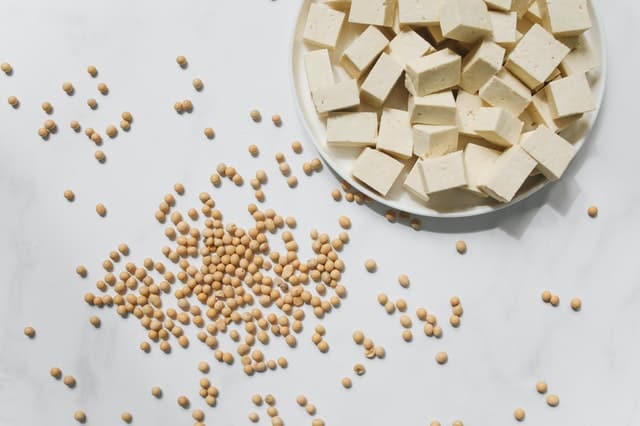 Picture 1 of 8 foods that are good for both your body and mind