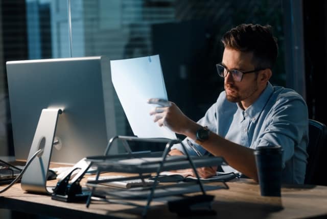 Picture 1 of 9 foods that men who stay up late should eat