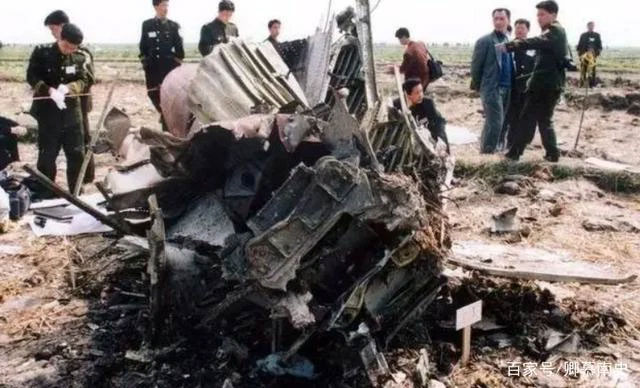 Picture 3 of 9 minutes after takeoff, the plane crashed, killing 160 passengers: Fault in the plug