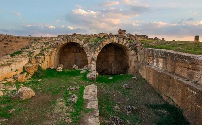 Picture 2 of A 10 million square meter underground city has been revealed beneath a famous ancient castle.