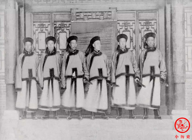Picture 10 of A series of photos depicting the real appearances of civil and military officials at the end of the Qing Dynasty, very different from those in movies.