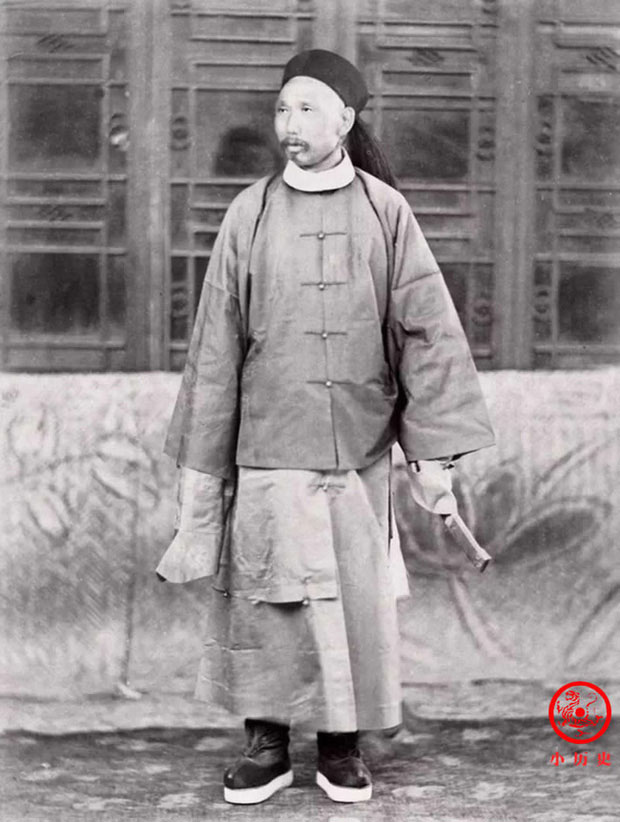 Picture 6 of A series of photos depicting the real appearances of civil and military officials at the end of the Qing Dynasty, very different from those in movies.