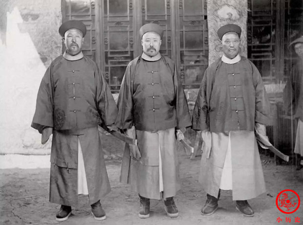 Picture 8 of A series of photos depicting the real appearances of civil and military officials at the end of the Qing Dynasty, very different from those in movies.