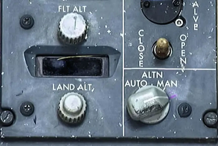 Picture 4 of A switch on a plane caused all passengers and pilots to fall into a coma, killing 121 people.