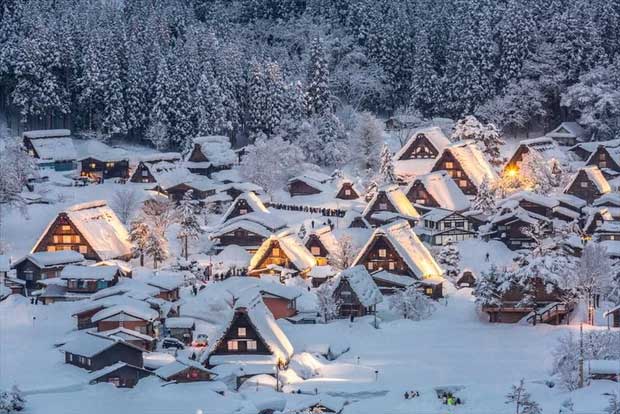 Admire the 8 most poetic villages in the world, beautiful like a fairyland Picture 8