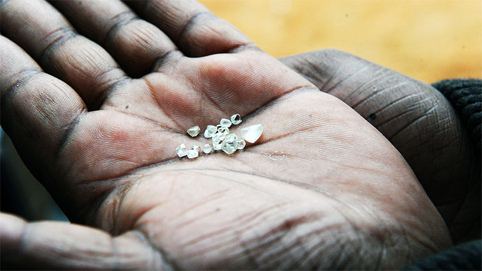 American startup sucks CO2 from the air to make diamonds Picture 2