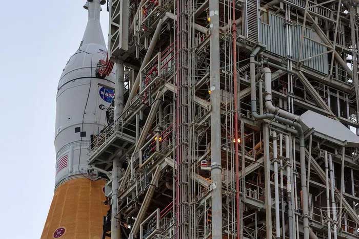 America's 2,875-ton 'machine' on the launch pad: Beating Saturn V, becoming the most powerful rocket in the world Picture 12