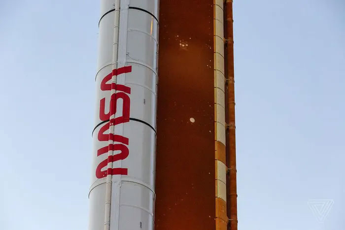 America's 2,875-ton 'machine' on the launch pad: Beating Saturn V, becoming the most powerful rocket in the world Picture 16