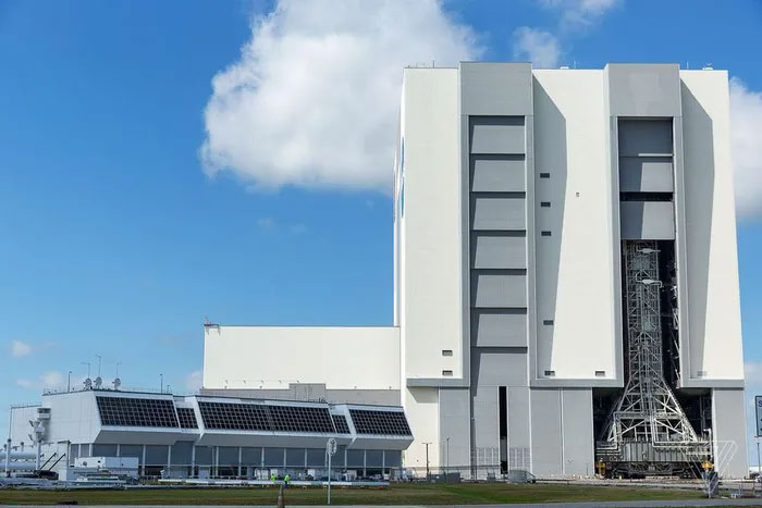 America's 2,875-ton 'machine' on the launch pad: Beating Saturn V, becoming the most powerful rocket in the world Picture 3