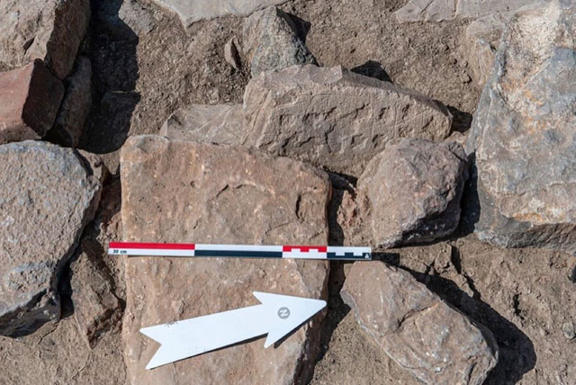 Archaeologists unearth 'thousand year game' in Oman Picture 1