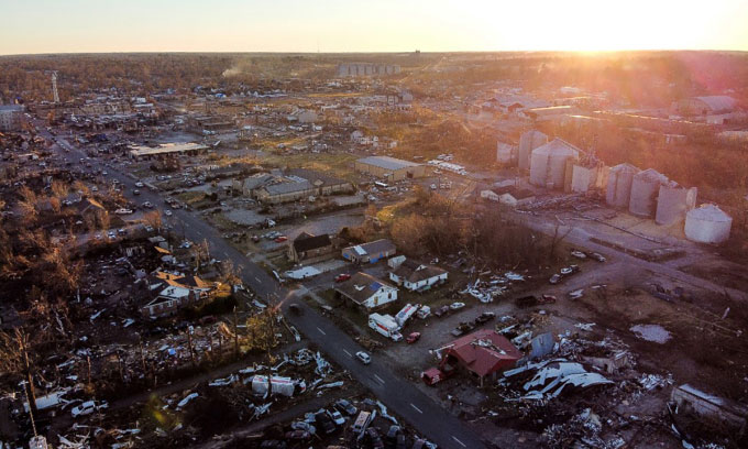 Picture 2 of Are tornadoes linked to climate change?