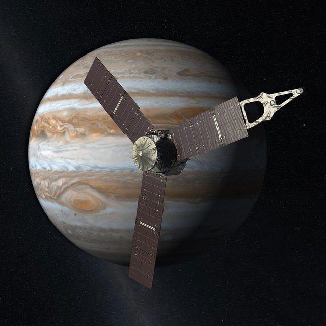Picture 4 of Arranged in strange shapes, giant tornadoes on Jupiter leave scientists stunned
