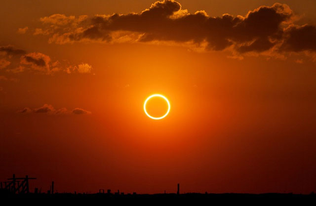 Picture 1 of Can Vietnam observe the annular solar eclipse in October?