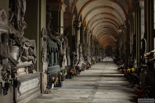 Cemetery in Italy with haunted art architecture, attracting tourists around the world because it is so impressive Picture 13