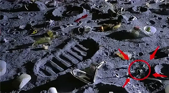 Chang'e 4 spacecraft revealed about the dark side of the Moon: Turns out Stephen Hawking was right? Picture 2