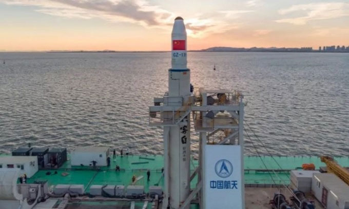 China builds a ship to launch missiles at sea Picture 1