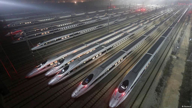 Picture 2 of China plans to spend 200 billion USD to build an underwater train line, reaching the United States in just 2 days