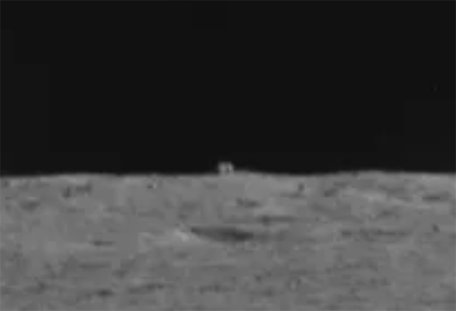China's Yutu-2 probe explores 'mystery house' on the Moon Picture 1