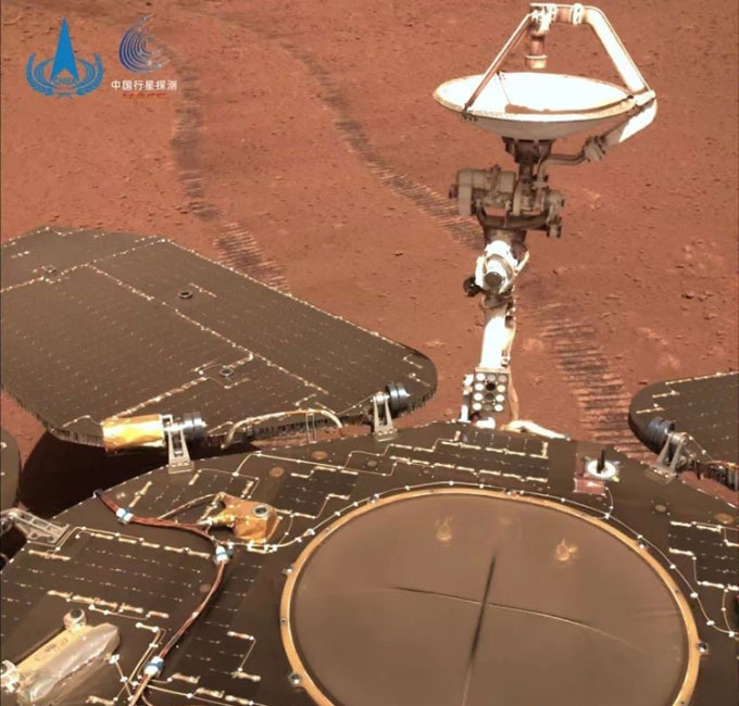 China's Zhu Rong robot takes a selfie on Mars