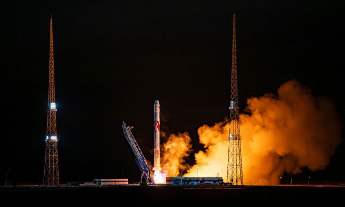 Picture 1 of Chinese company builds a super network of 10,000 satellites