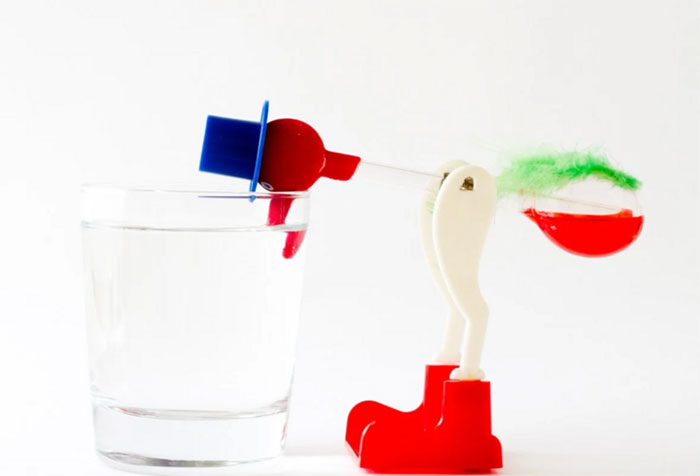 Picture 2 of Chinese scientist creates clean energy from a classic toy