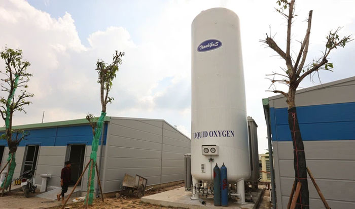 Picture 11 of Close-up of modern equipment and machinery inside the largest Covid-19 field hospital in Hanoi