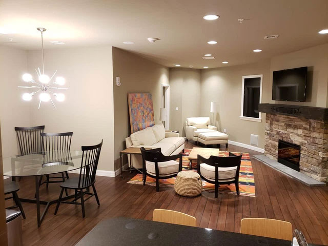 Picture 17 of Close-up of underground survival apartments, where the super-rich swim, watch movies, relax, party, ... waiting for the apocalypse to pass