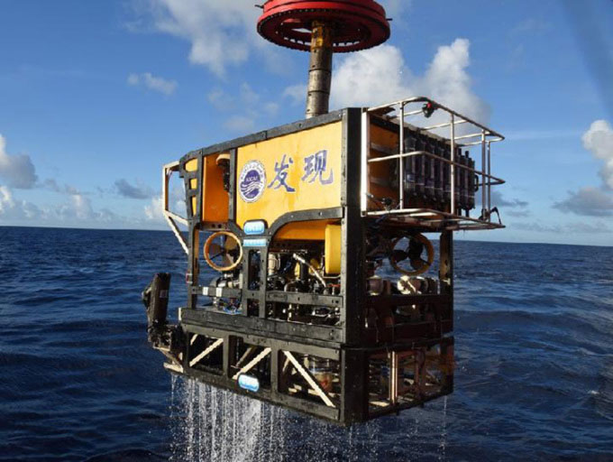 Detected mercury pollution in the deepest part of the ocean Picture 1