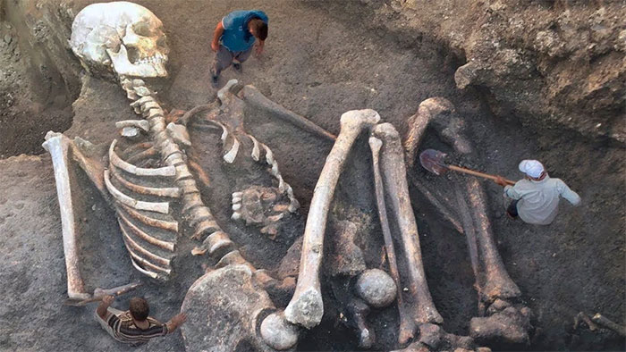 Picture 4 of Did prehistoric giants really exist?