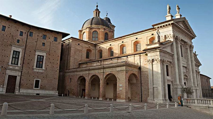Discover a place that preserves a rare beauty from the Renaissance in Italy Picture 3
