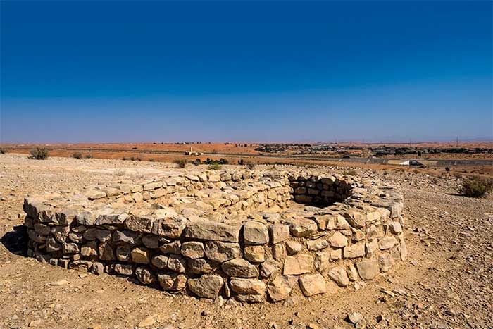 Discover the ancient wonder found in the Arabian desert Picture 4