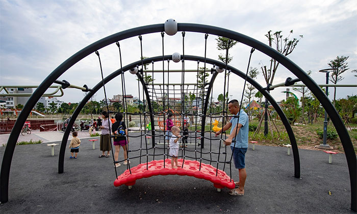 Picture 9 of Discover the new park worth nearly 200 billion VND in Long Bien district