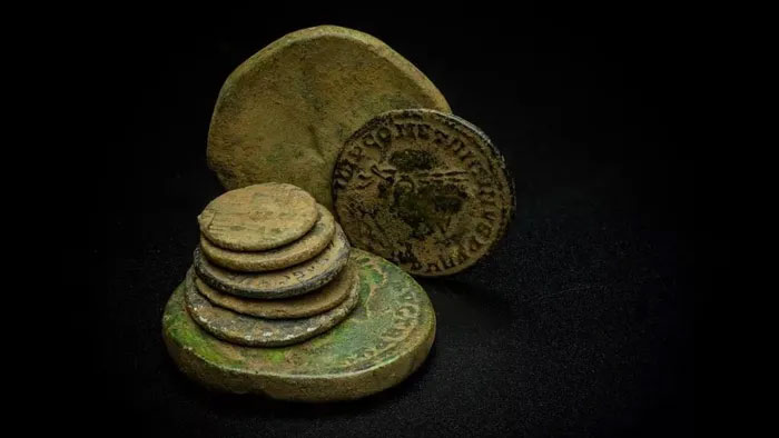 Picture 1 of Discover the ruins of a bustling Roman town in England