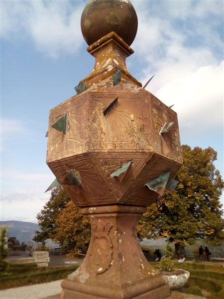 Picture 6 of Discover the unique sundials of the ancients